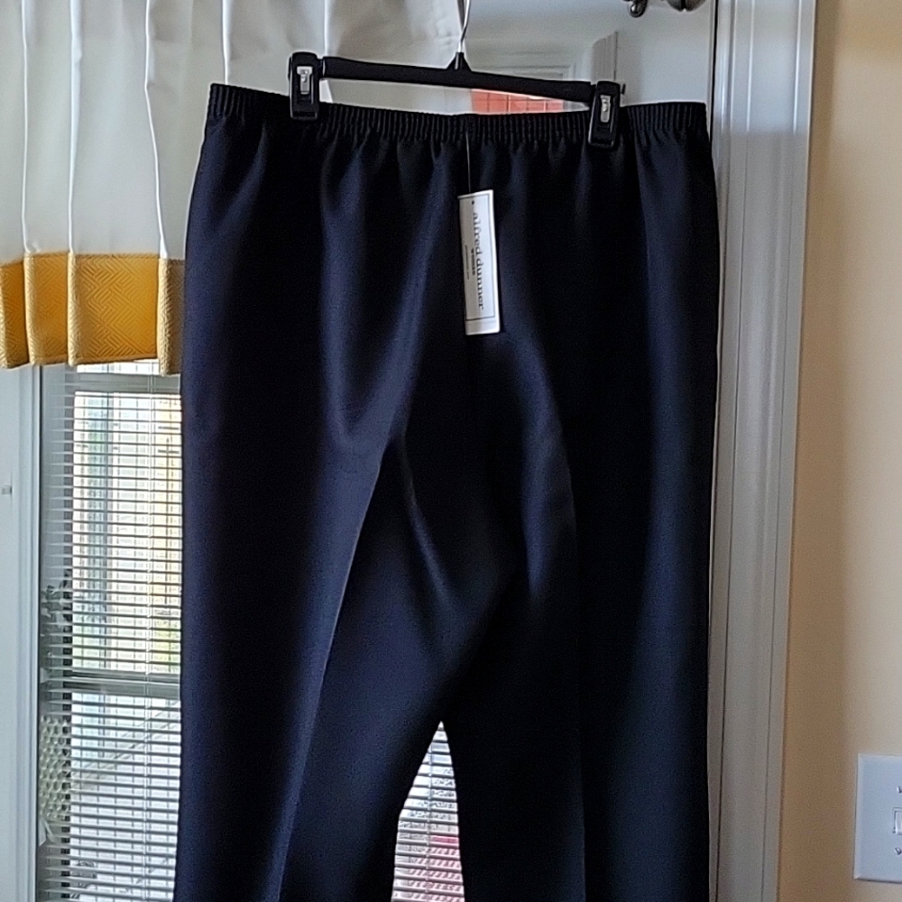 Alfred Dunner pants - Picture 2 of 3